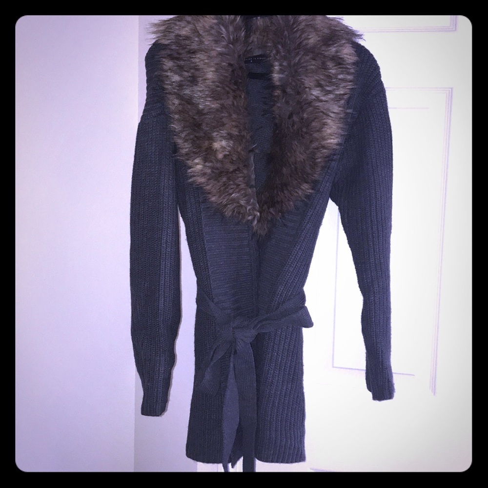 Boujee/ faux fur / sweater / tie around